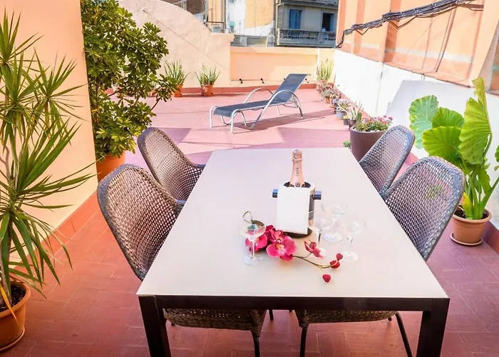 Centrico Atico Con Terraza Privada